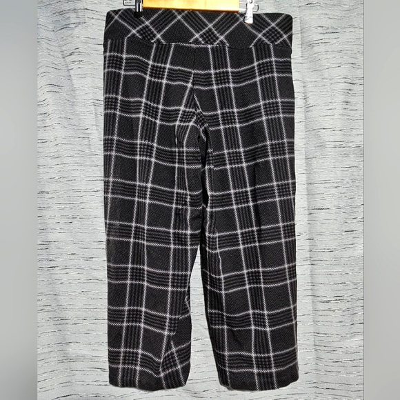 Torrid pull on pant size 0 short - Picture 1 of 5